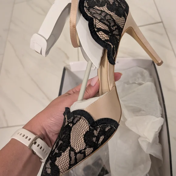 Nine West Beige and Black Lace Heels - Picture 2 of 5